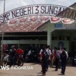 Siswa SMP lempar bom molotov ke sekolah di Kalbar – Apa itu True Crime Community?