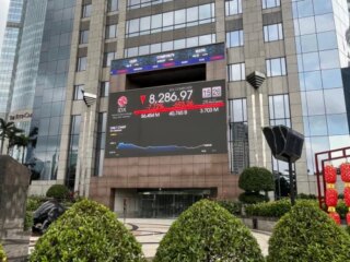 JCI fällt um 442 Punkte, gefolgt von einer Korrektur in allen Aktiensektoren, Analysten warnen vor einer anhaltenden Abschwächung