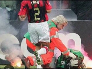 Dida und Emil Audero von Flare angegriffen, Michael Carrick zu erfolgreich, um MU schwindelig zu machen