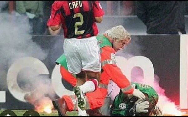 Dida und Emil Audero von Flare angegriffen, Michael Carrick zu erfolgreich, um MU schwindelig zu machen