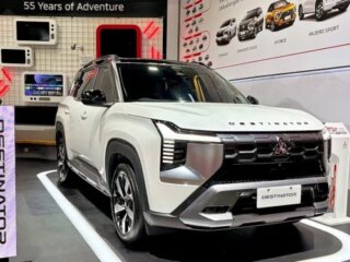 Die Mitsubishi Destinator 55 Year Edition verfügt über besondere Funktionen