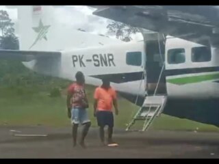 Tragisch! Der Pilot des Smart Air-Flugzeugs bat um Hilfe, bevor er erschossen wurde