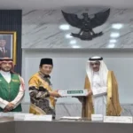 König Salman schenkt indonesischen Muslimen vor dem Ramadan 100 Tonnen Premium-Datteln