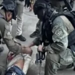 Schulleiter in Thailand von Teenager mit Waffe erschossen, Täter von Polizei festgenommen