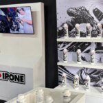 Auf der IIMS 2026 gibt es 2-Takt-Motorenöl mit Erdbeergeschmack