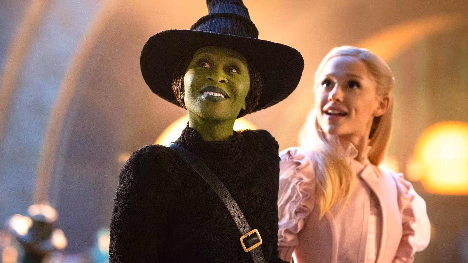 Die Zukunftspläne von „Wicked“ werden von Universal Exec nach dem 1,24-Milliarden-Dollar-Kassenerfolg des Franchise-Unternehmens angesprochen