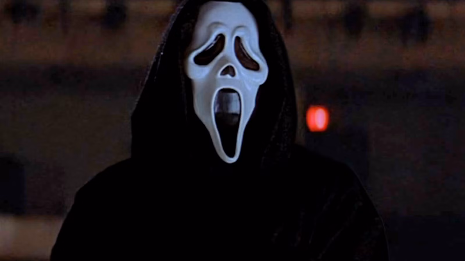 29 Jahre später entschuldigt sich Star für eine der umstrittensten Szenen der Scream-Reihe: „Ich übernehme die volle Verantwortung“