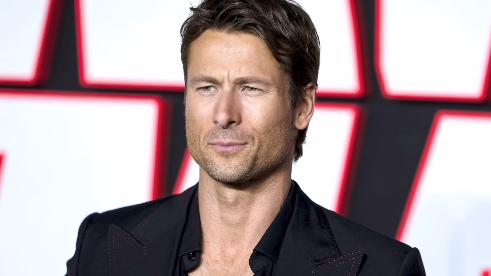 Erste Reaktionen auf Glen Powells düsteren neuen Thriller „How to Make a Killing“ sind da