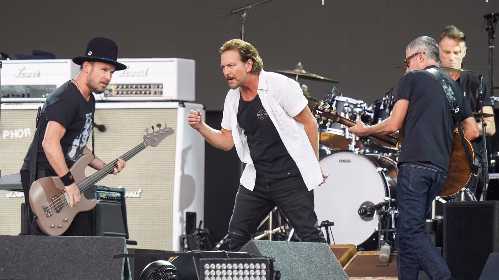 10 Flawless Debut Rock Albums That Launched Global Legends