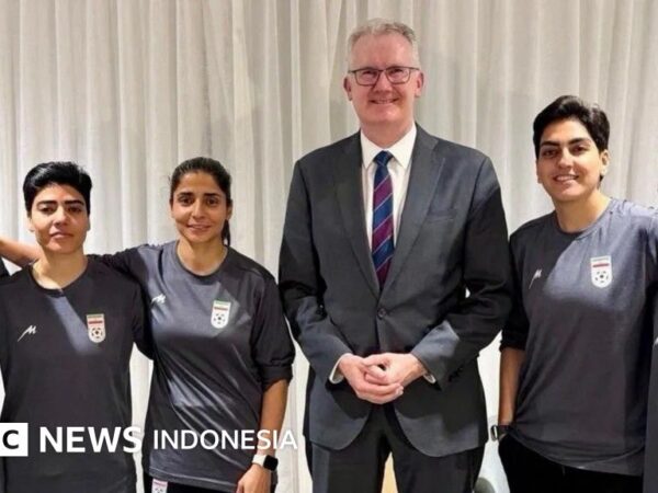 Fünf iranische Fußballspielerinnen haben von Australien Asyl erhalten