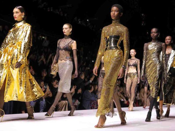 Die zeitlose Vielseitigkeit von Designerkleidern im zeitgenössischen Stil – Film Daily