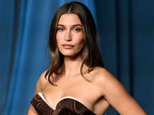 Treibt Hailey Bieber den nächsten Mikrotrendzyklus voran – Film Daily?