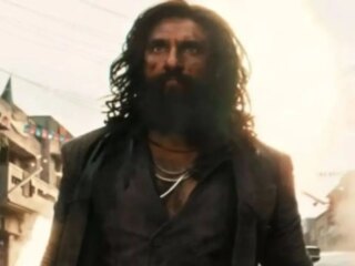 „Dhurandhar The Revenge“ steuert auf 975 Crore Netto-Rupien zu, endet in Hindi-Indien, während sich der Ranveer-Singh-Film nach dem 5. Wochenende 960 Crore Rupien nähert