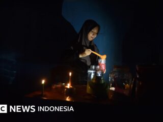 'Blackout': Listrik di Sumatra padam, 'PLN wajib beri kompensasi'
