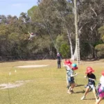 Kindergarten an der Sunshine Coast. Outdoor-Lernprogramme, die tatsächlich das ganze Jahr über laufen – Film täglich
