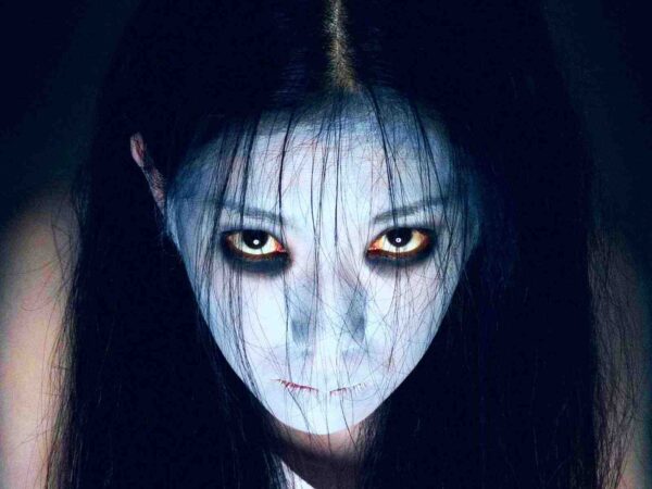 7 versteckte Juwelen übernatürlicher Horrorfilme, die Sie jetzt sehen müssen – Film Daily