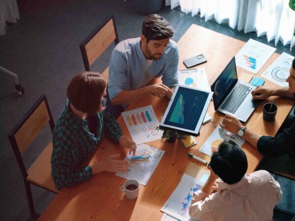 Wie Startups mit kleinem Budget skalieren können – Film Daily