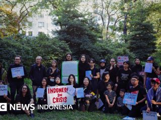 Biaya lepas status WNI naik – Pemerintah lepas tangan dari beragam alasan WNI pindah kewarganegaraan?