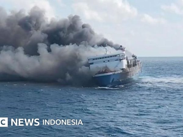 Kapal Mutiara Sentosa 2 terbakar: 225 orang selamat, lima meninggal, 41 dalam pencarian, Apa yang diketahui sejauh ini?