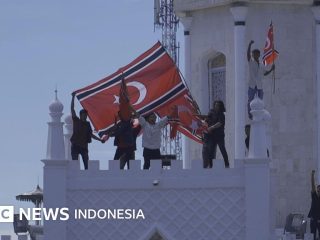 Bendera: Kenapa pengibaran bulan bintang di Hari Damai Aceh ke-21 tahun memicu kericuhan?
