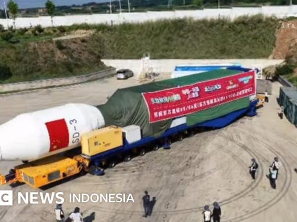 Satelit Lampung-1 milik perusahaan China diluncurkan, apa manfaat dan risikonya?