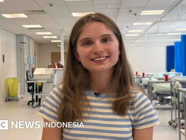 Kesehatan: Kisah perempuan pengidap kanker yang kini menjadi dokter