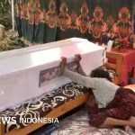 Gempa: Kisah lansia dan balita di NTT yang meninggal saat mengungsi