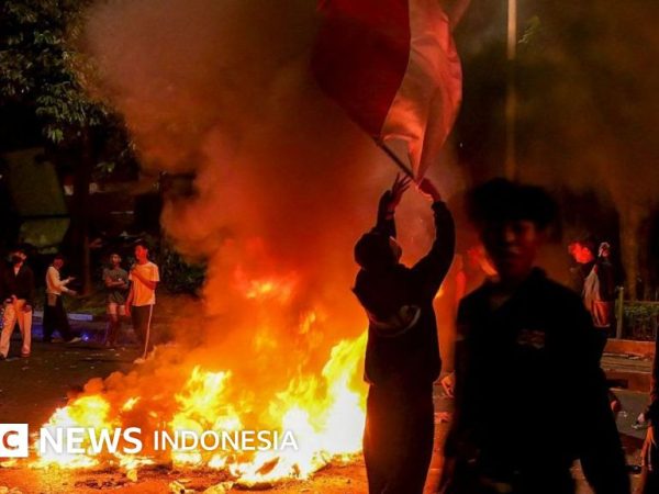 Demonstrasi 27 Agustus 2026: Dugaan penghilangan berjangka singkat hingga aksi gerombolan berikat putih