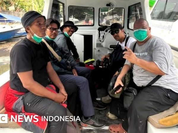Lima jurnalis hilang di sekitar Gunung Anak Krakatau, area pencarian diperluas
